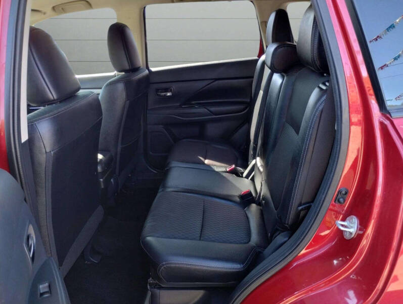 2015 Mitsubishi Outlander SE