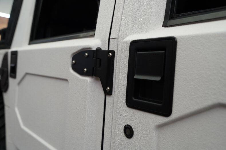 2002 HUMMER H1 Open Top