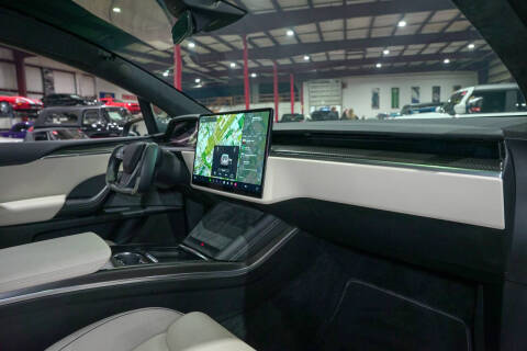 2022 Tesla Model X Plaid