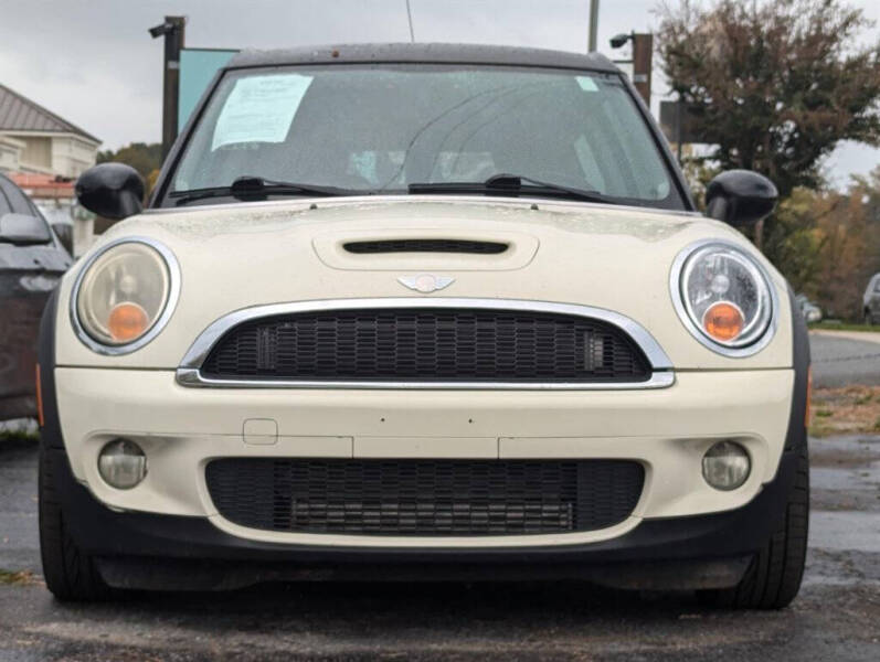 2010 MINI Cooper S photo 2