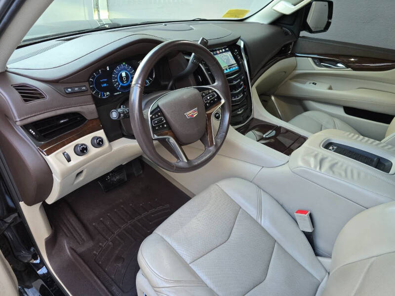 2017 Cadillac Escalade Premium Luxury