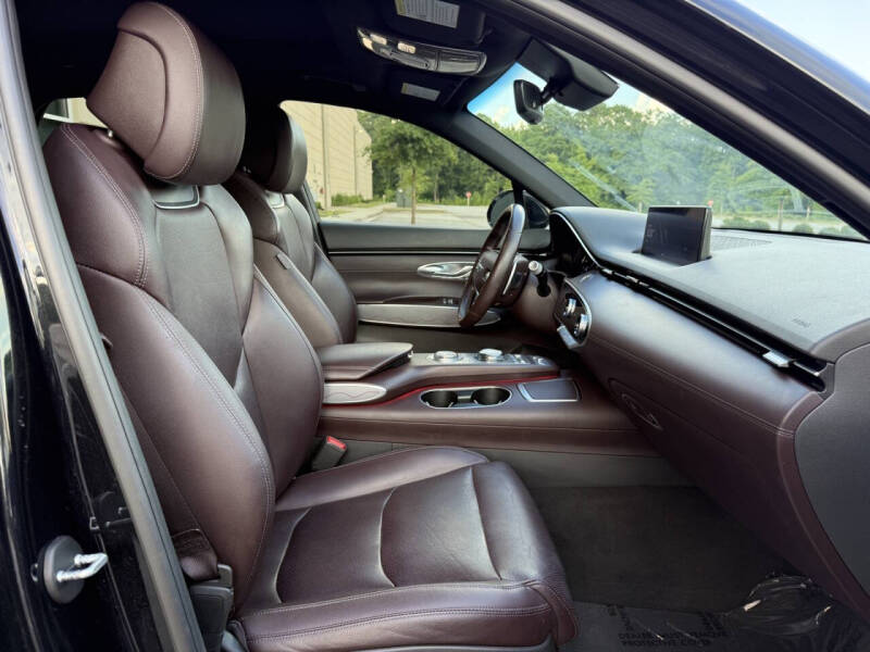 2022 Genesis GV70 2.5T Standard