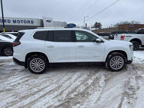 2024 GMC Acadia Denali