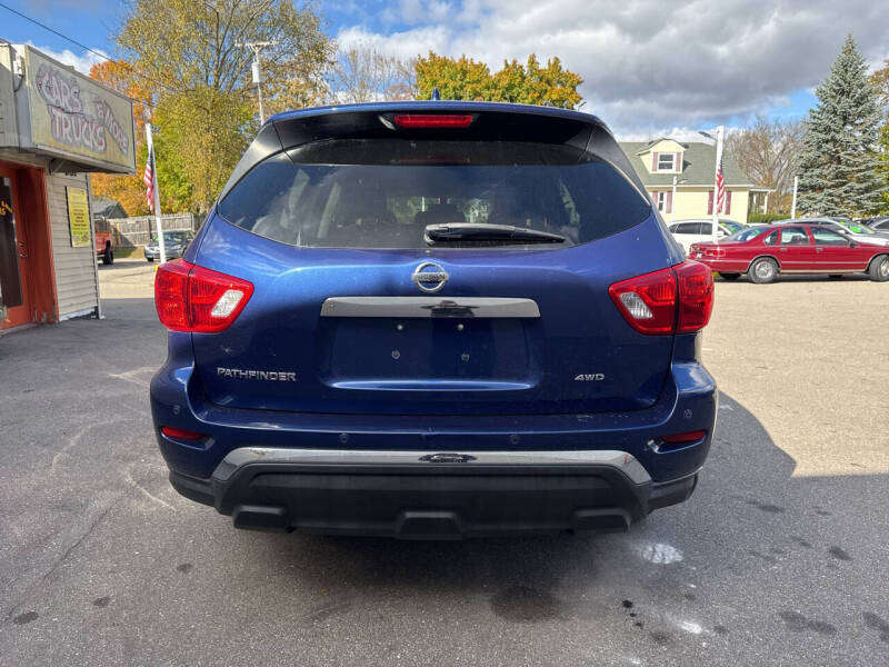 2019 Nissan Pathfinder S