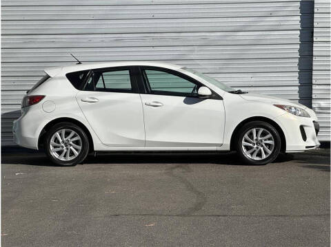 2013 Mazda MAZDA3 i Touring
