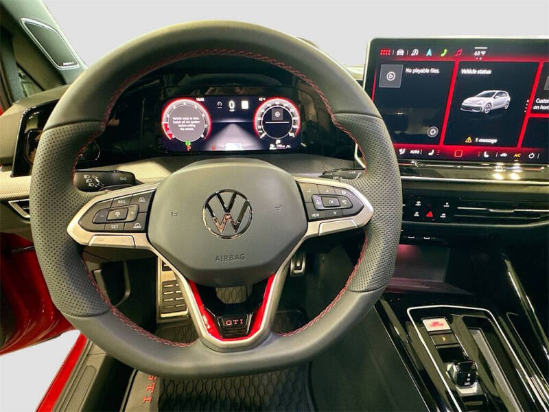 2025 Volkswagen Golf GTI SE