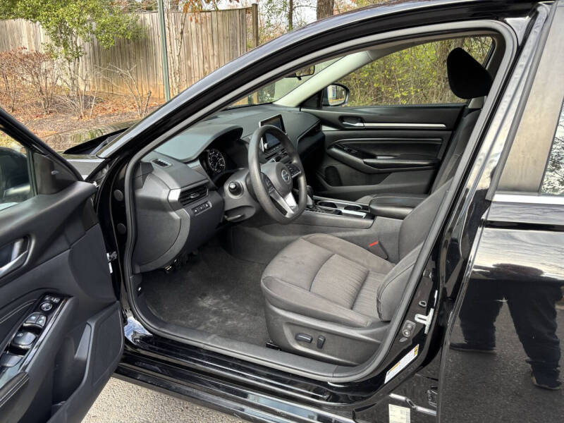 2021 Nissan Altima 2.5 SV