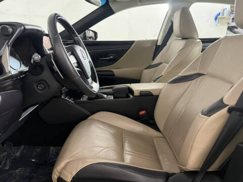2019 Lexus ES 350