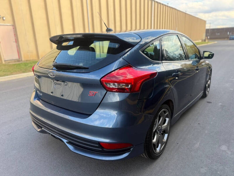 2018 Ford Focus ST
