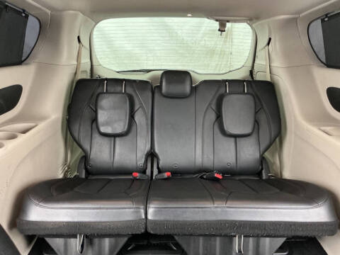 2020 Chrysler Pacifica Touring L