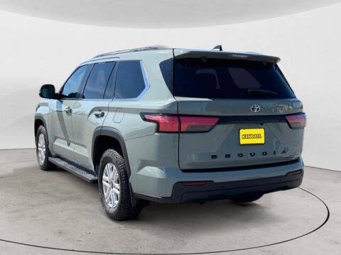 2025 Toyota Sequoia SR5
