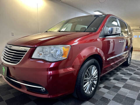 2014 Chrysler Town and Country for sale at Island Auto in Grand Island NE