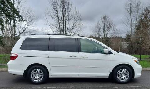 2007 Honda Odyssey for sale at CLEAR CHOICE AUTOMOTIVE in Milwaukie OR