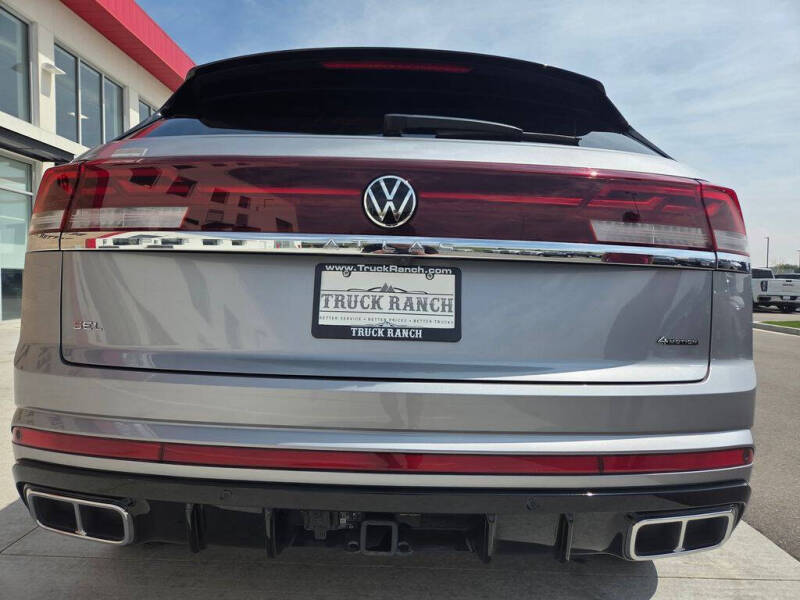 2024 Volkswagen Atlas Cross Sport SEL Premium R-Line 4Motion