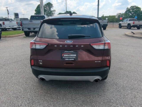 2021 Ford Escape SE