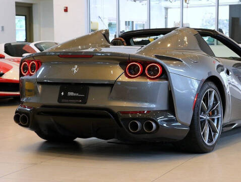 2021 Ferrari 812 GTS