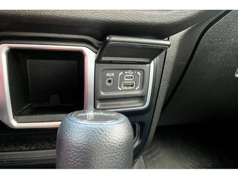 2024 Jeep Gladiator Sport