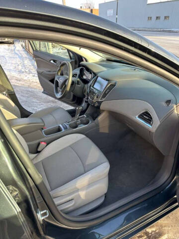 2018 Chevrolet Cruze LT Auto