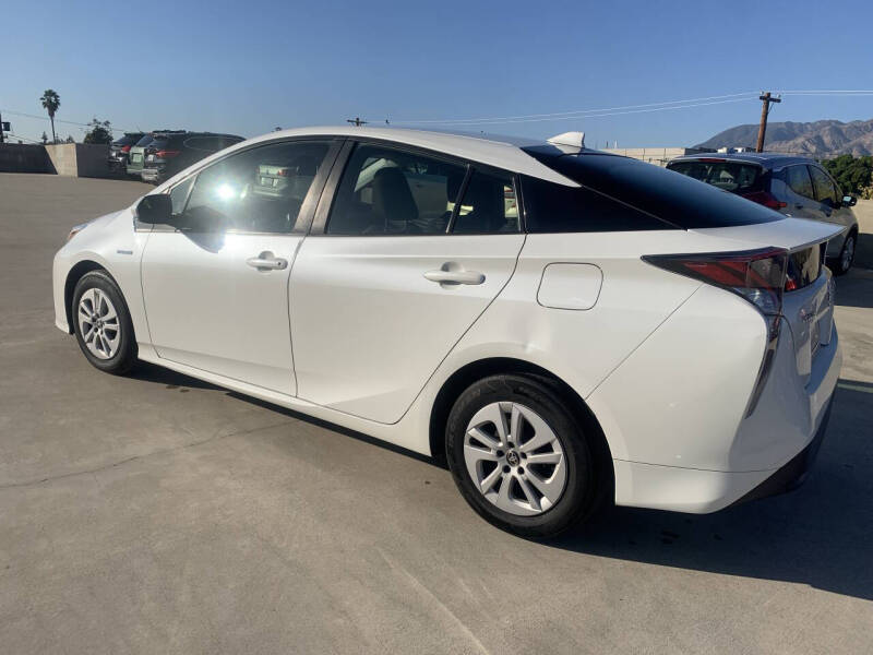 2017 Toyota Prius One