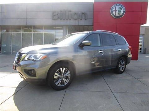 2019 Nissan Pathfinder SV