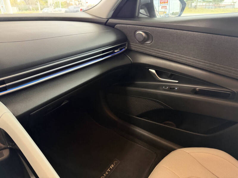 2021 Hyundai Elantra Limited