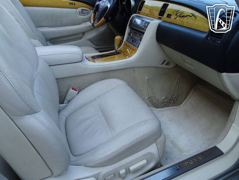 2002 Lexus SC 430