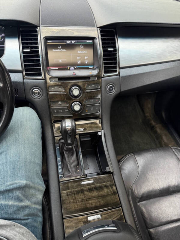 2013 Ford Taurus SEL