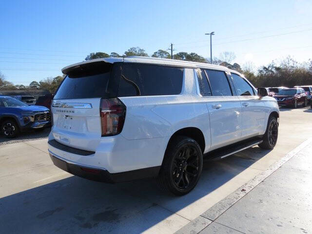 2022 Chevrolet Suburban LT