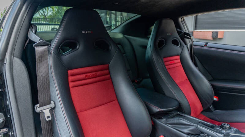 2017 Nissan GT-R NISMO