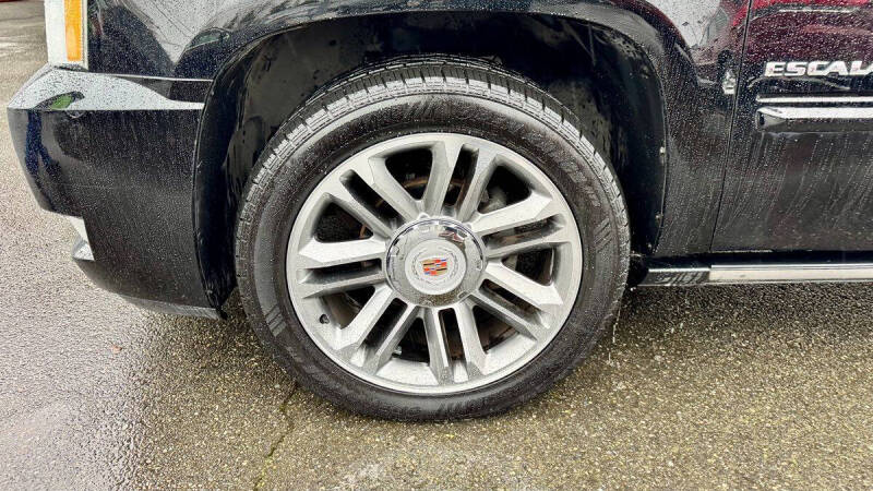 2013 Cadillac Escalade ESV Premium