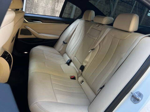 2021 BMW 5 Series 530i