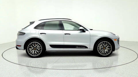 2020 Porsche Macan Turbo