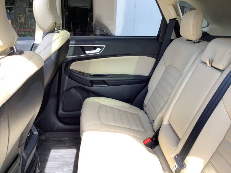 2019 Ford Edge SEL
