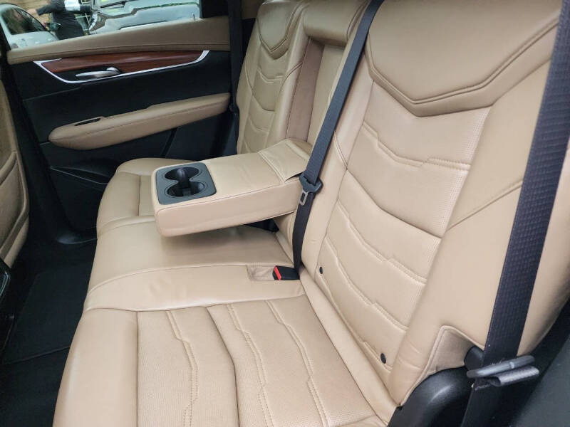 2017 Cadillac XT5 Platinum