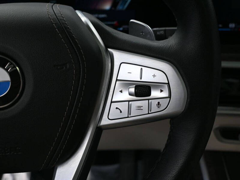 2023 BMW X7 xDrive40i