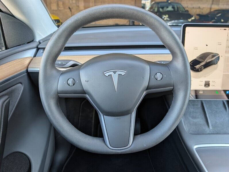 2023 Tesla Model Y Long Range