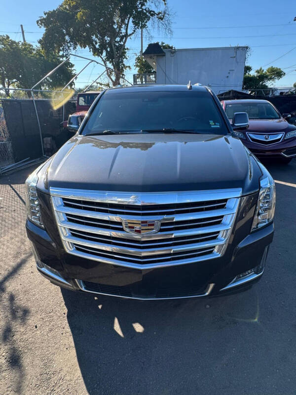 2017 Cadillac Escalade ESV Platinum