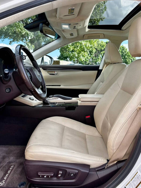 2017 Lexus ES 350