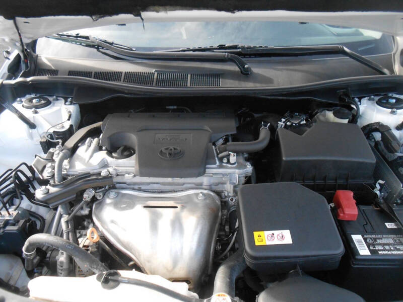 2017 Toyota Camry SE