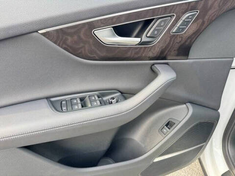 2023 Audi Q7 quattro Premium Plus 55 TFSI