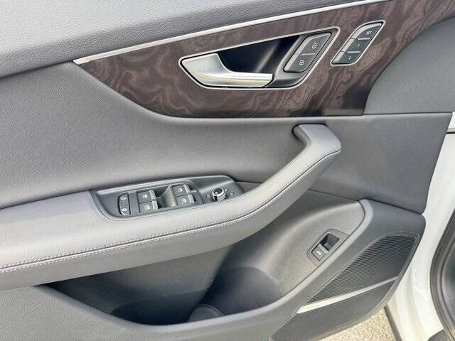 2023 Audi Q7 quattro Premium Plus 55 TFSI