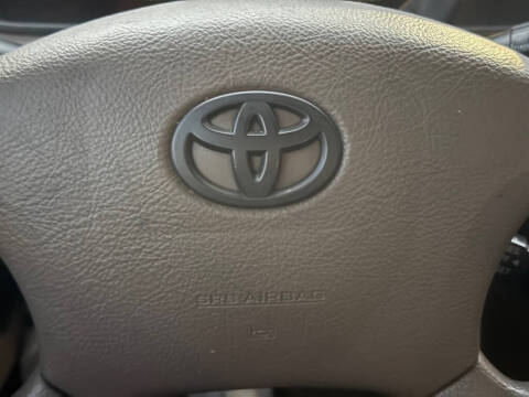 2003 Toyota Sequoia SR5