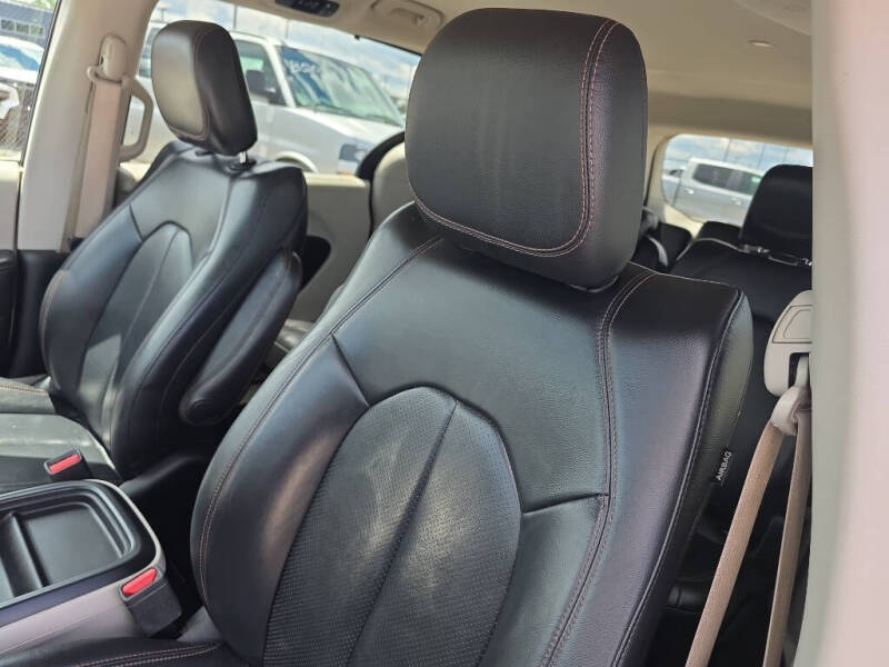 2018 Chrysler Pacifica Touring L