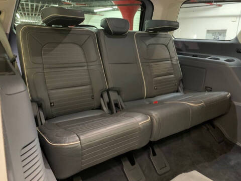 2023 Lincoln Navigator Black Label