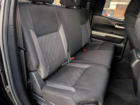 2015 Toyota Tundra SR5