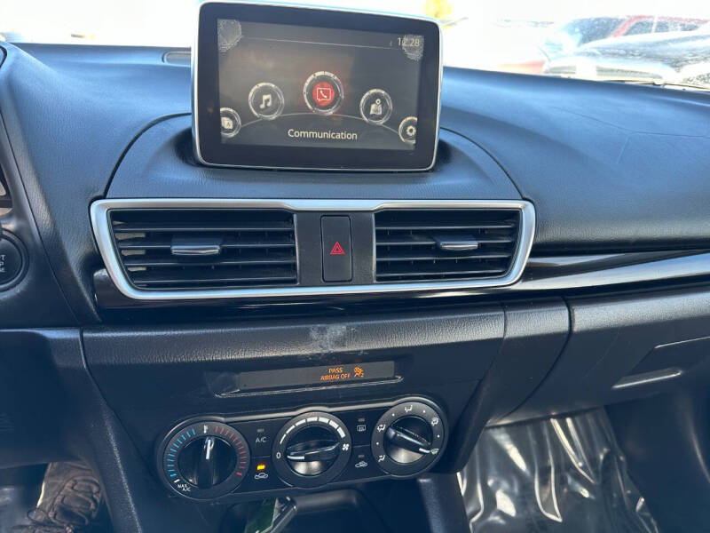 2016 Mazda MAZDA3 i Sport