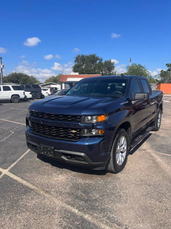 2019 Chevrolet Silverado 1500 Custom photo 3