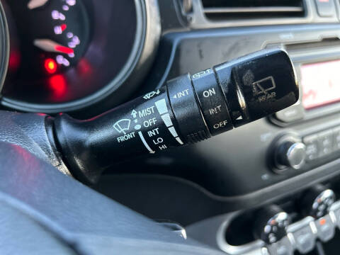 2015 Kia Rio 5-Door LX