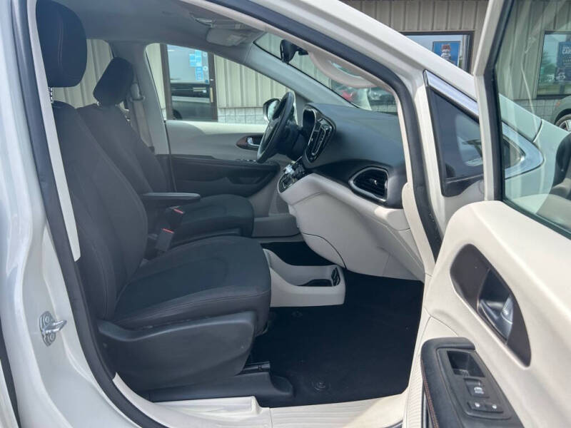 2017 Chrysler Pacifica Touring