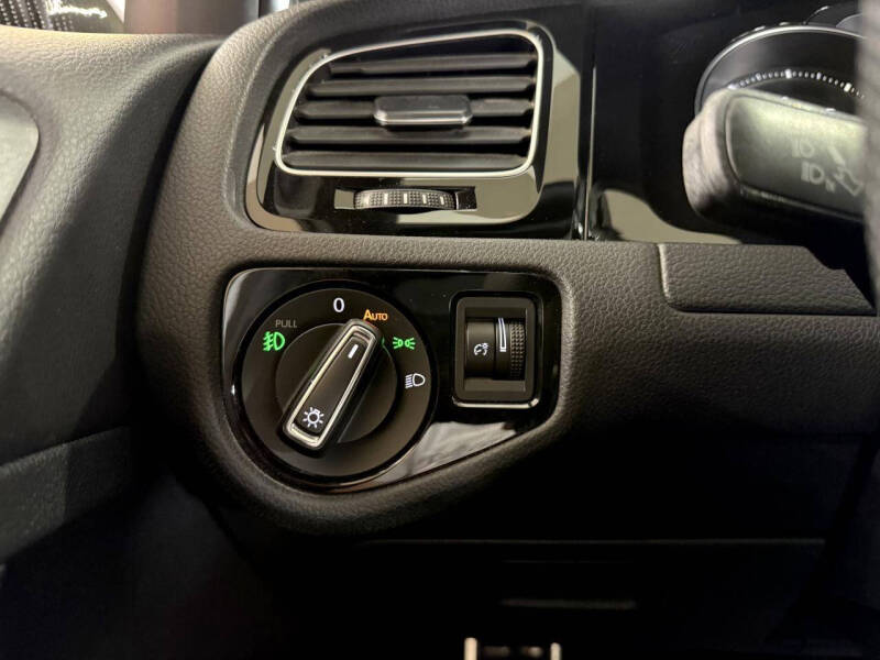 2018 Volkswagen Golf GTI S